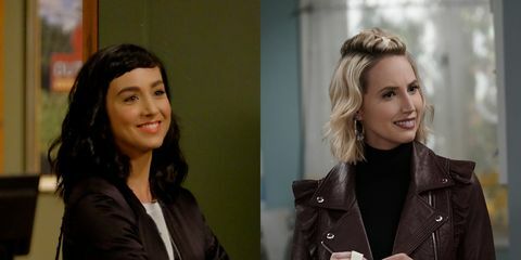 Molly Ephraim som Mandy og Molly McCook som Mandy på Last Man Standing.