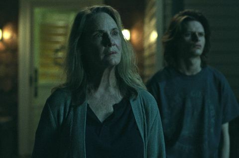 ozark l til r lisa emery som darlene snell, charlie tahan som wyatt langmore i episode 404 av ozark cr med tillatelse fra netflix © 2021