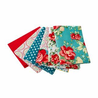 The Pioneer Woman Vintage Floral Fabric Fat Quarter Bundle