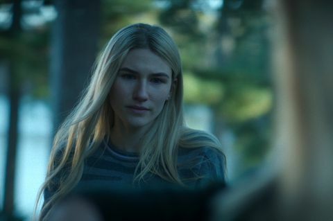 ozark sofia hublitz som charlotte byrde i episode 403 av ozark cr med tillatelse fra netflix © 2021