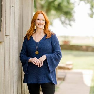 Pioneer Woman V-Neck Pullover med Bell Sleeves