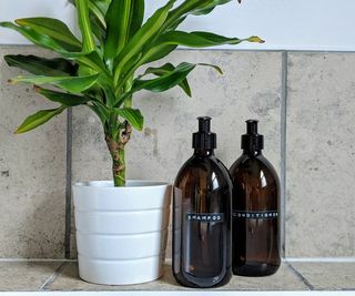 Shampoo Conditioner Set - Glass Amber Refillable Bottles | Bad | Kjøkken | Oppvaskmiddel | Øko | Balsam | Kroppsvask | Innredning