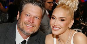 countrymusikksangeren blake shelton med kona gwen stefani snakker om å forlate 