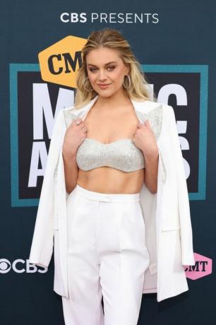 Nashville, Tennessee 11. april i dette bildet utgitt 11. april Kelsea ballerini poserer på 2022 cmt music award i nashville, tennessee foto av jason kempin 2022 cmt music awardsgetty images for cmt