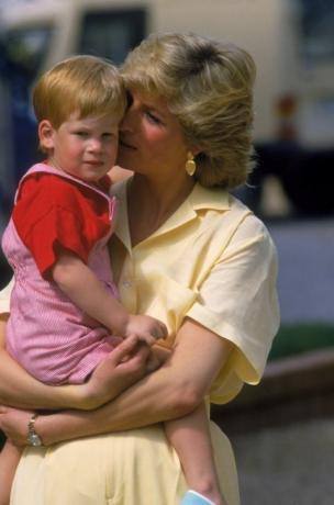 Prins Harry åpner seg om å miste sin mor, prinsesse Diana