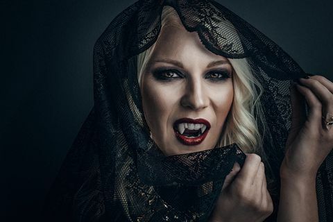 kvinne vampyr kreativ sminke til halloween