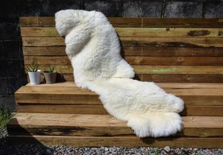 Naturlig saueskinnteppe Britisk lam Soft Luxury WhiteCream Double Large