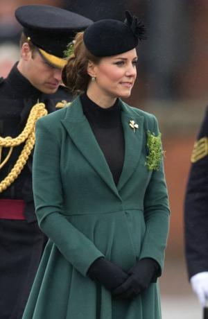 Kate Middleton og hennes babybump var de søteste i smaragdgrønn på St. Patrick's Day