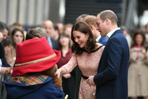 Kate Middleton møter Paddington Bear