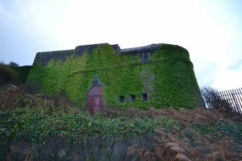 160 år gammelt fort til salgs i wales