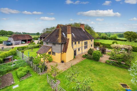 En pittoresk hytte, fredet II, Froggats Cottage, i Surrey, som har omtalt i en fersk episode av BBCs Escape to the Country, er nå på markedet for 1,6 millioner pund. 
