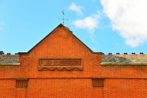 offentlig bibliotek eksteriør