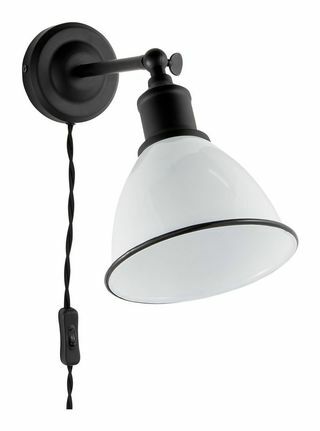 Country Living Farmhouse Plug In Vegglampe