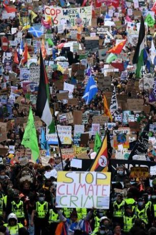 greta thunberg klimaendringer protesterer mot glasgow